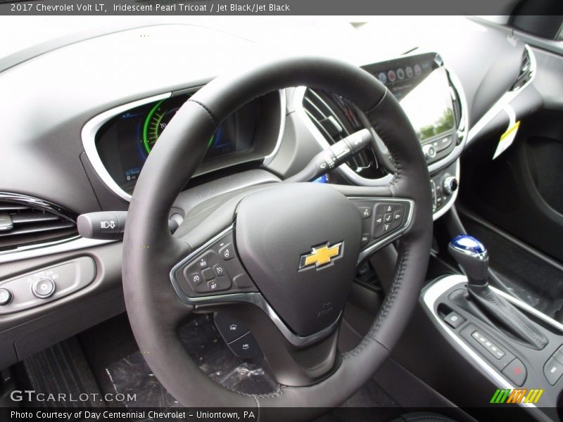 Iridescent Pearl Tricoat / Jet Black/Jet Black 2017 Chevrolet Volt LT