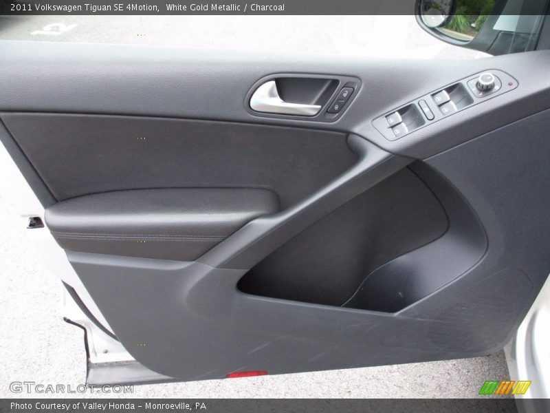 White Gold Metallic / Charcoal 2011 Volkswagen Tiguan SE 4Motion