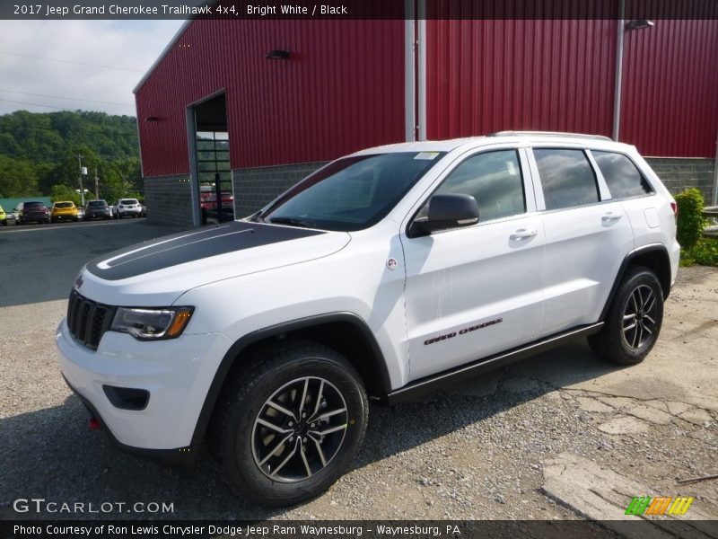 Bright White / Black 2017 Jeep Grand Cherokee Trailhawk 4x4