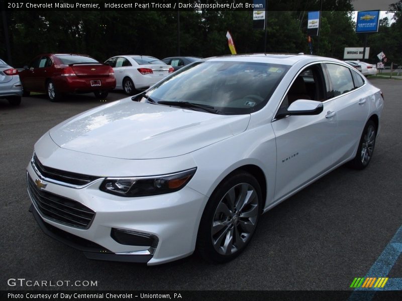 Iridescent Pearl Tricoat / Dark Atmosphere/Loft Brown 2017 Chevrolet Malibu Premier