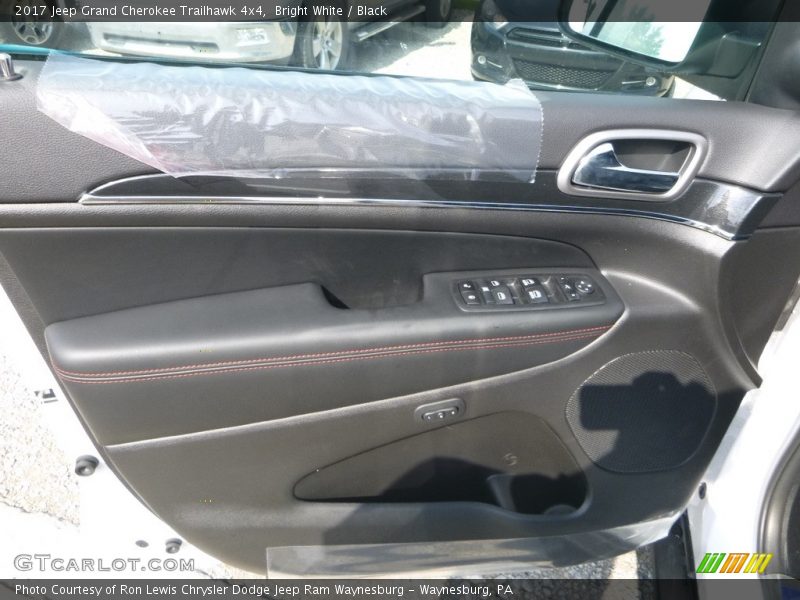 Bright White / Black 2017 Jeep Grand Cherokee Trailhawk 4x4