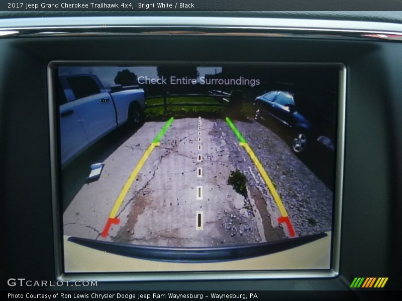 Bright White / Black 2017 Jeep Grand Cherokee Trailhawk 4x4