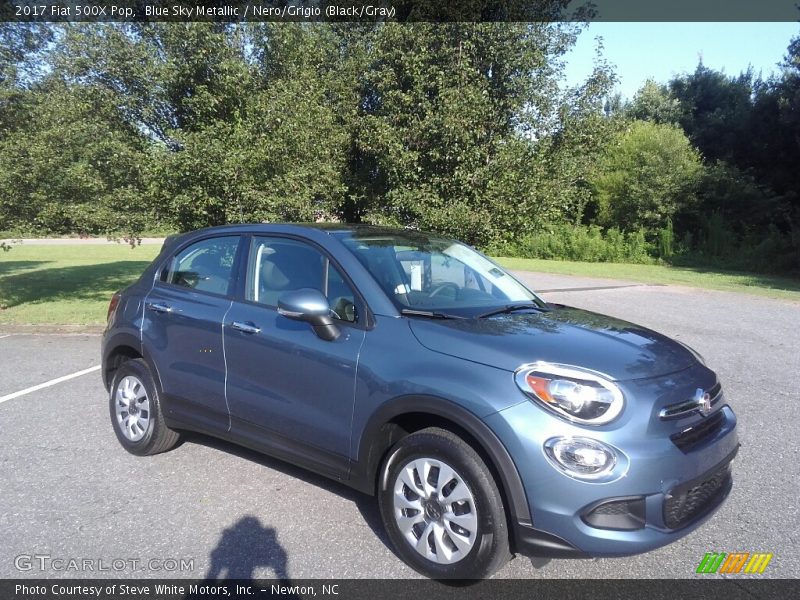 Front 3/4 View of 2017 500X Pop