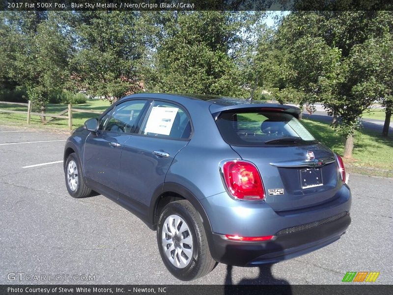 Blue Sky Metallic / Nero/Grigio (Black/Gray) 2017 Fiat 500X Pop