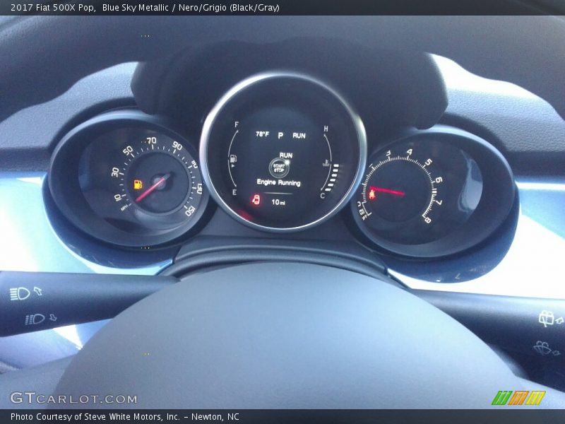 Blue Sky Metallic / Nero/Grigio (Black/Gray) 2017 Fiat 500X Pop