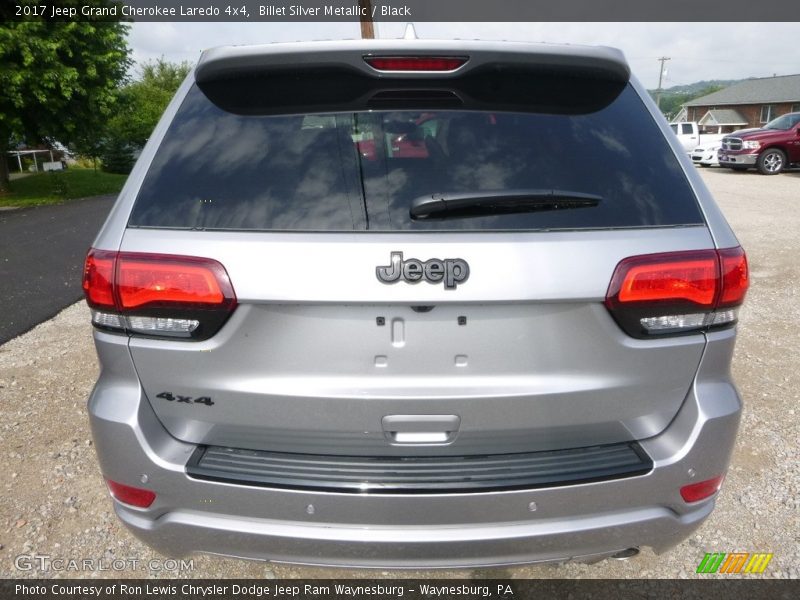 Billet Silver Metallic / Black 2017 Jeep Grand Cherokee Laredo 4x4