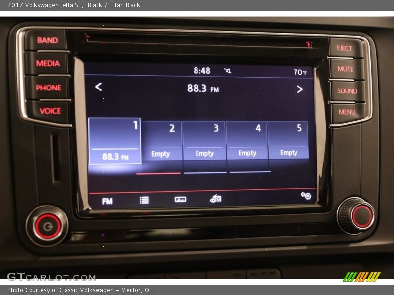 Black / Titan Black 2017 Volkswagen Jetta SE