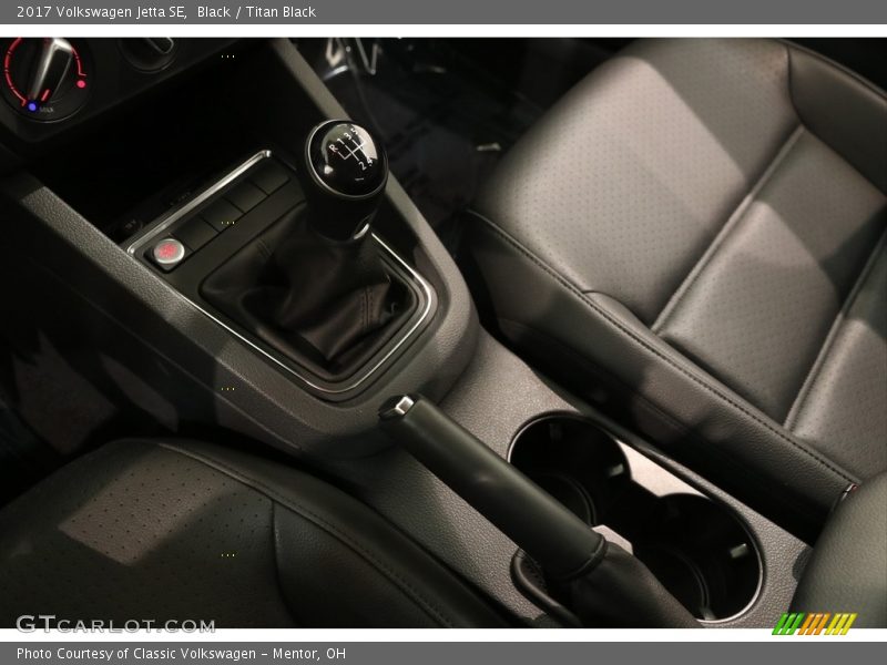 Black / Titan Black 2017 Volkswagen Jetta SE