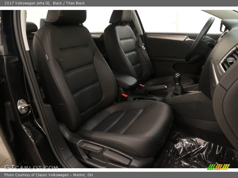 Black / Titan Black 2017 Volkswagen Jetta SE