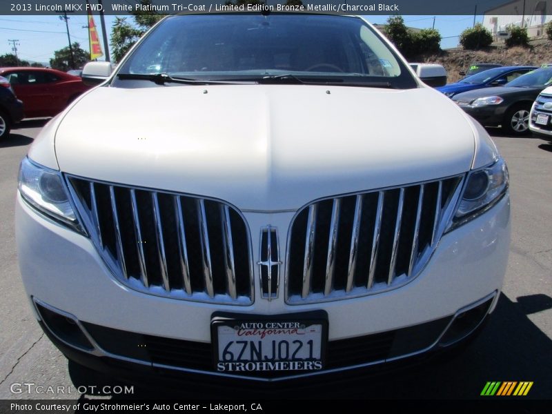 White Platinum Tri-Coat / Limited Edition Bronze Metallic/Charcoal Black 2013 Lincoln MKX FWD