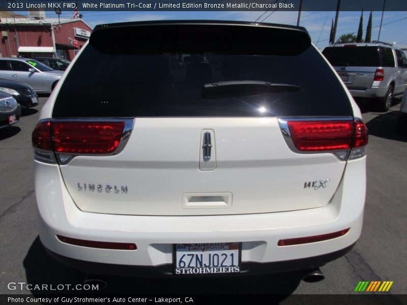 White Platinum Tri-Coat / Limited Edition Bronze Metallic/Charcoal Black 2013 Lincoln MKX FWD