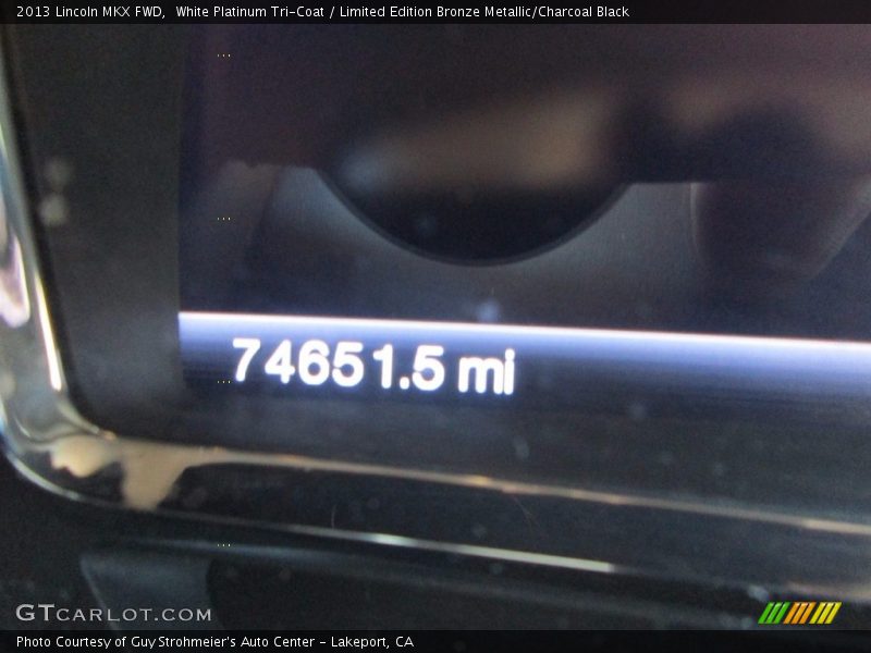 White Platinum Tri-Coat / Limited Edition Bronze Metallic/Charcoal Black 2013 Lincoln MKX FWD