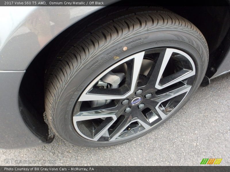 Osmium Grey Metallic / Off Black 2017 Volvo S60 T5 AWD