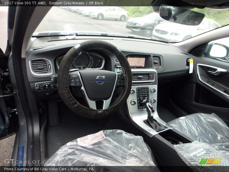 Osmium Grey Metallic / Off Black 2017 Volvo S60 T5 AWD