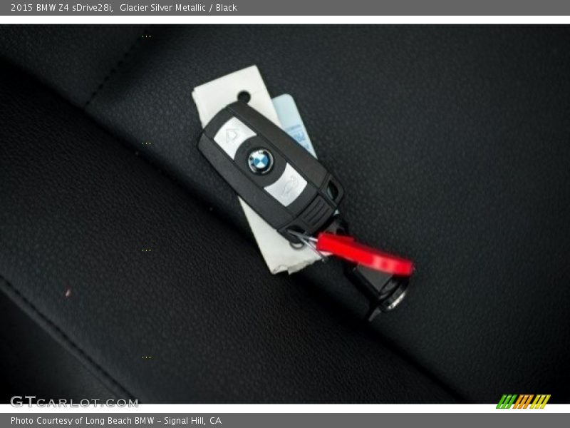 Glacier Silver Metallic / Black 2015 BMW Z4 sDrive28i