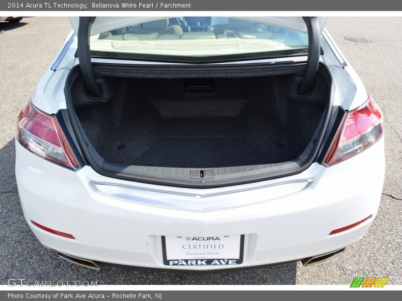 Bellanova White Pearl / Parchment 2014 Acura TL Technology