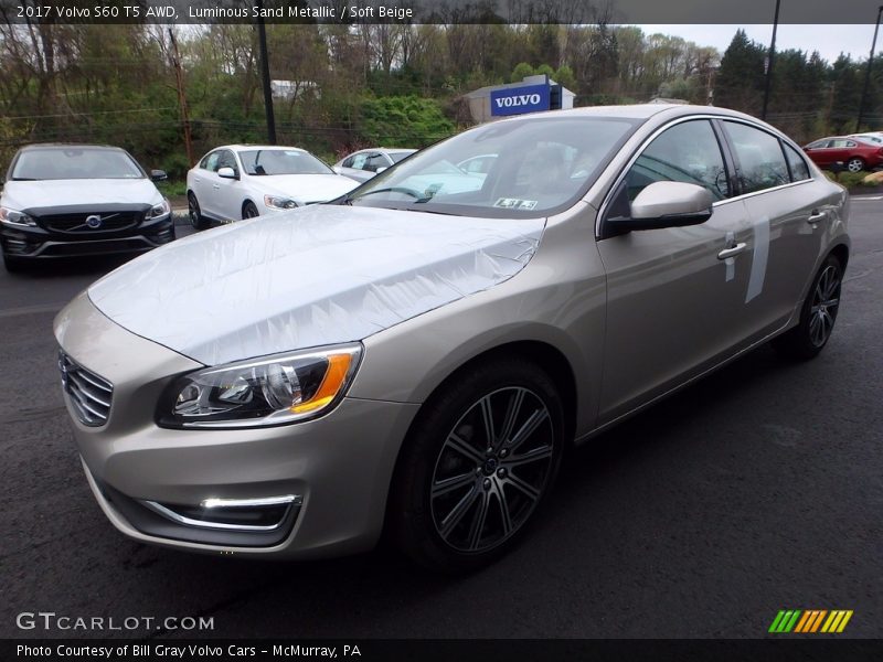 Luminous Sand Metallic / Soft Beige 2017 Volvo S60 T5 AWD