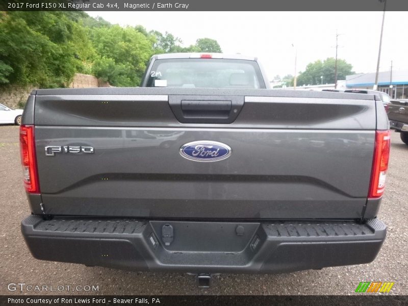 Magnetic / Earth Gray 2017 Ford F150 XL Regular Cab 4x4