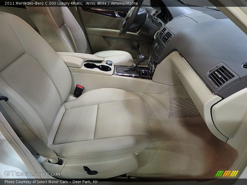 Arctic White / Almond/Mocha 2011 Mercedes-Benz C 300 Luxury 4Matic