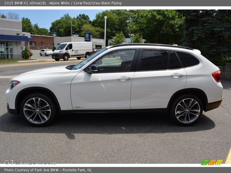 Alpine White / Coral Red/Grey-Black Piping 2015 BMW X1 xDrive28i