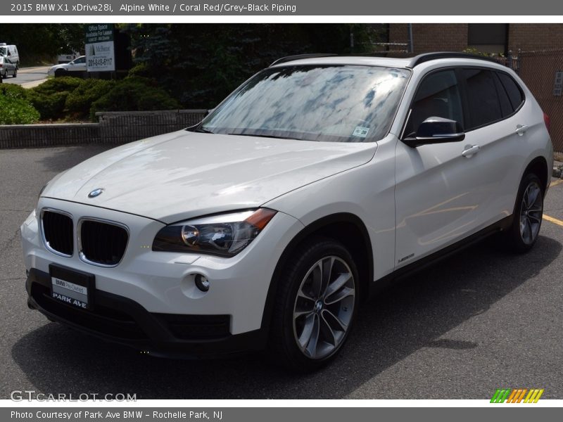 Alpine White / Coral Red/Grey-Black Piping 2015 BMW X1 xDrive28i