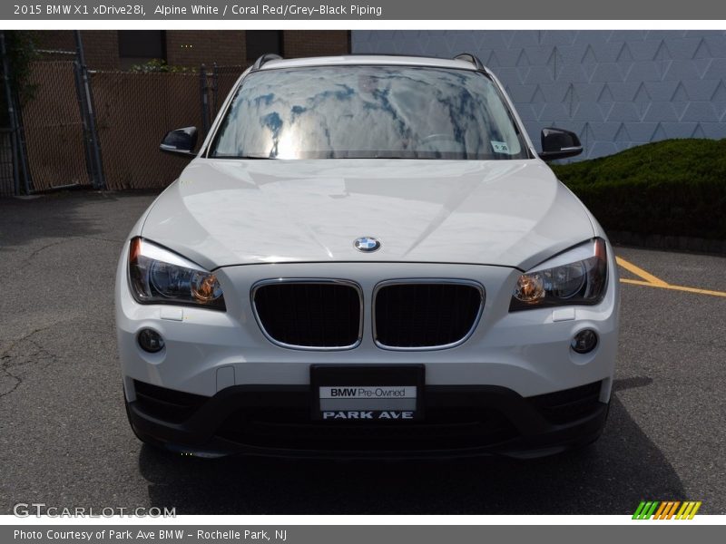 Alpine White / Coral Red/Grey-Black Piping 2015 BMW X1 xDrive28i