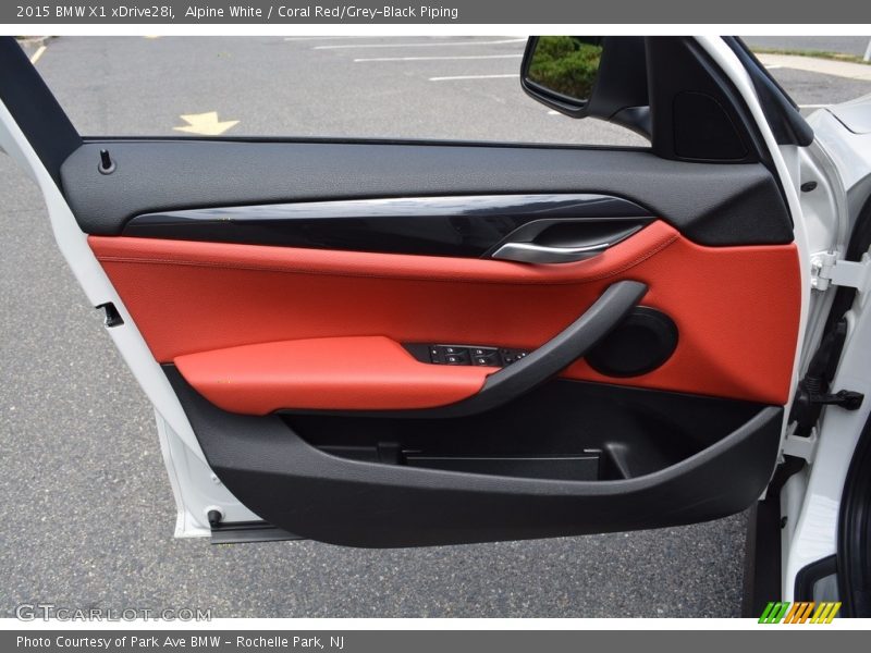 Alpine White / Coral Red/Grey-Black Piping 2015 BMW X1 xDrive28i