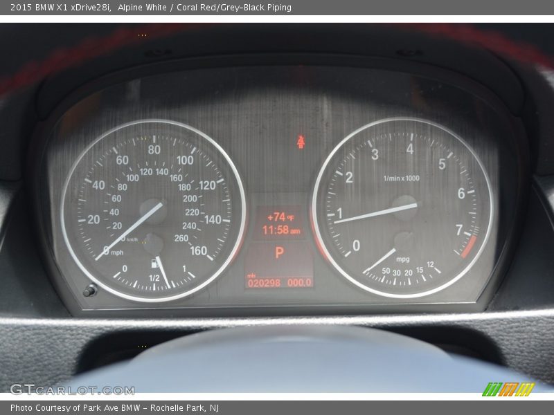 Alpine White / Coral Red/Grey-Black Piping 2015 BMW X1 xDrive28i