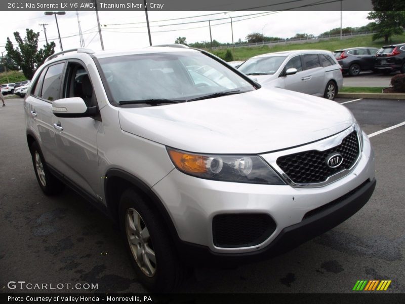 Titanium Silver / Gray 2011 Kia Sorento LX V6 AWD