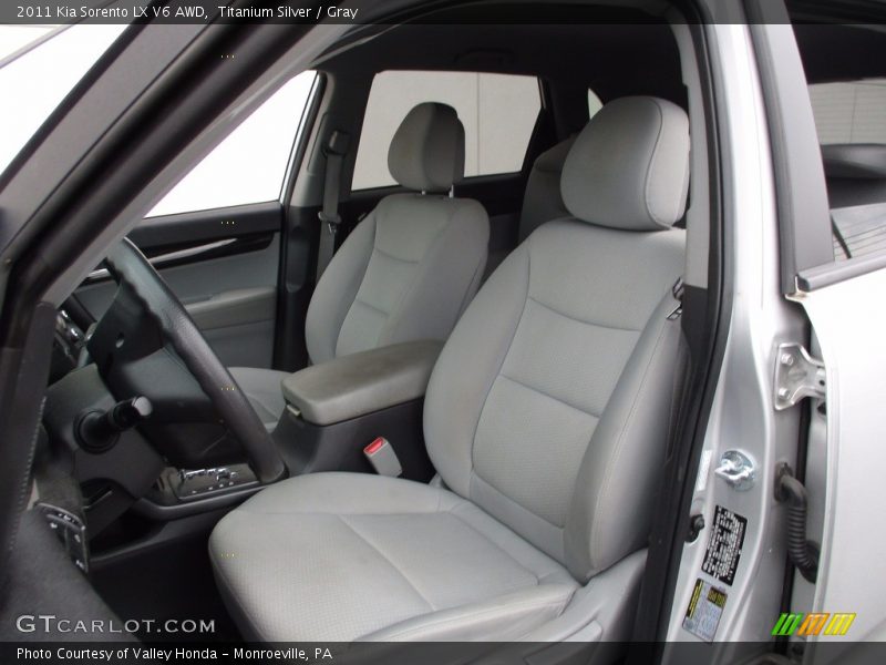Titanium Silver / Gray 2011 Kia Sorento LX V6 AWD