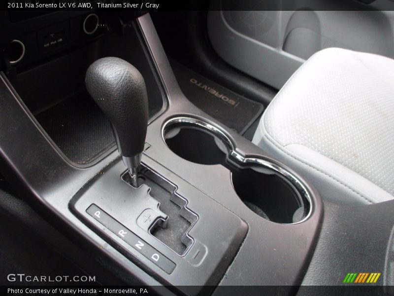Titanium Silver / Gray 2011 Kia Sorento LX V6 AWD