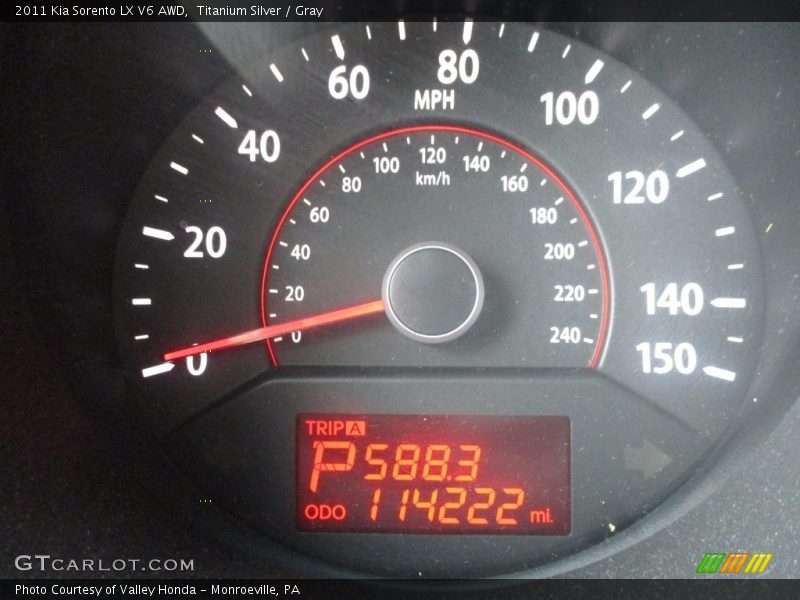 Titanium Silver / Gray 2011 Kia Sorento LX V6 AWD