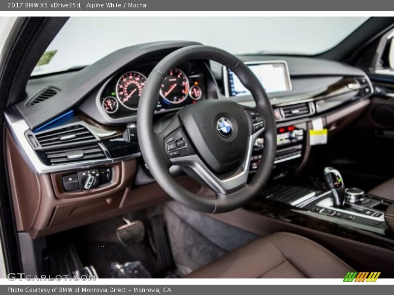 Alpine White / Mocha 2017 BMW X5 xDrive35d