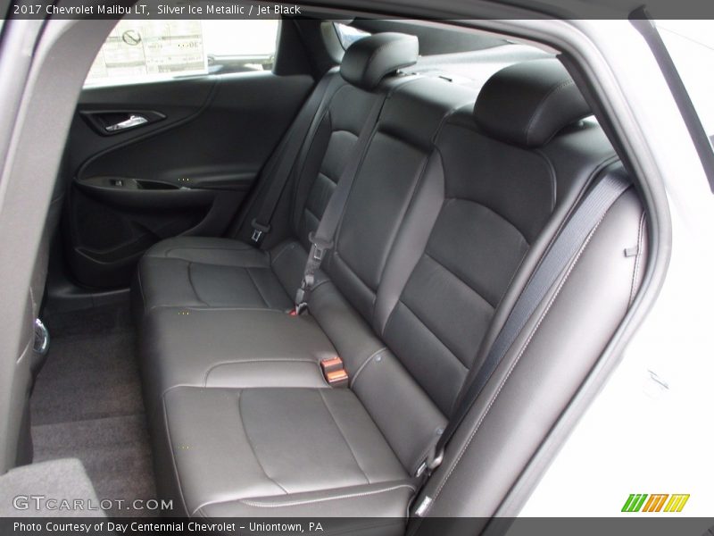 Silver Ice Metallic / Jet Black 2017 Chevrolet Malibu LT