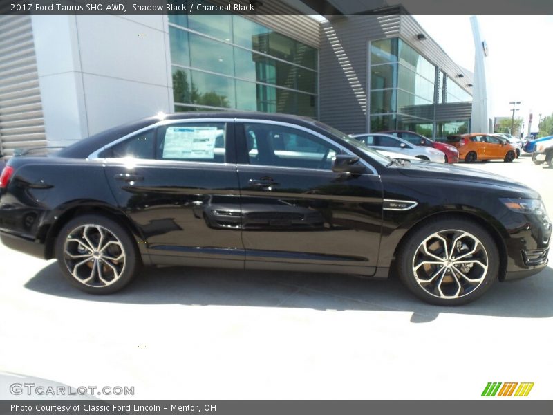 Shadow Black / Charcoal Black 2017 Ford Taurus SHO AWD