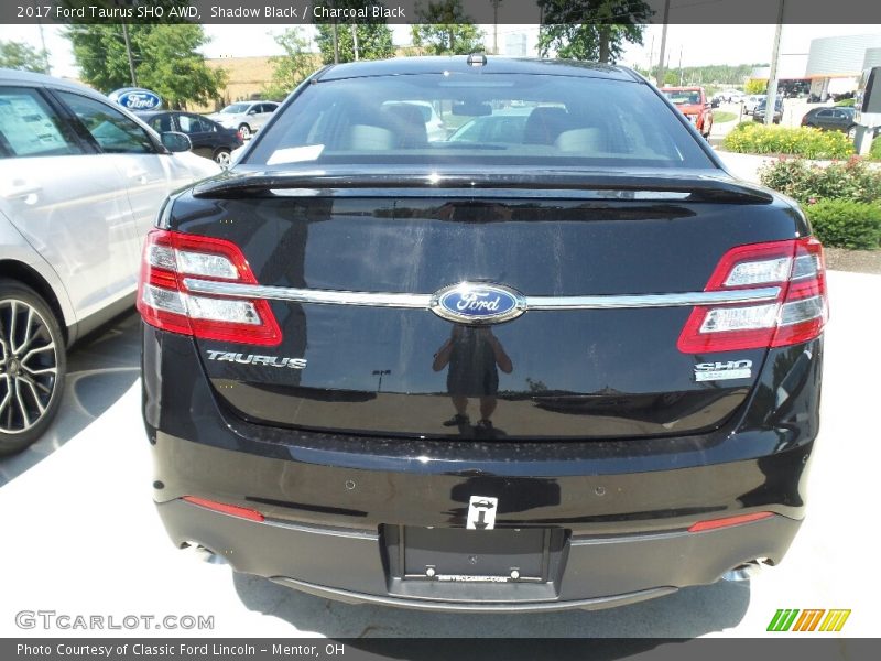 Shadow Black / Charcoal Black 2017 Ford Taurus SHO AWD
