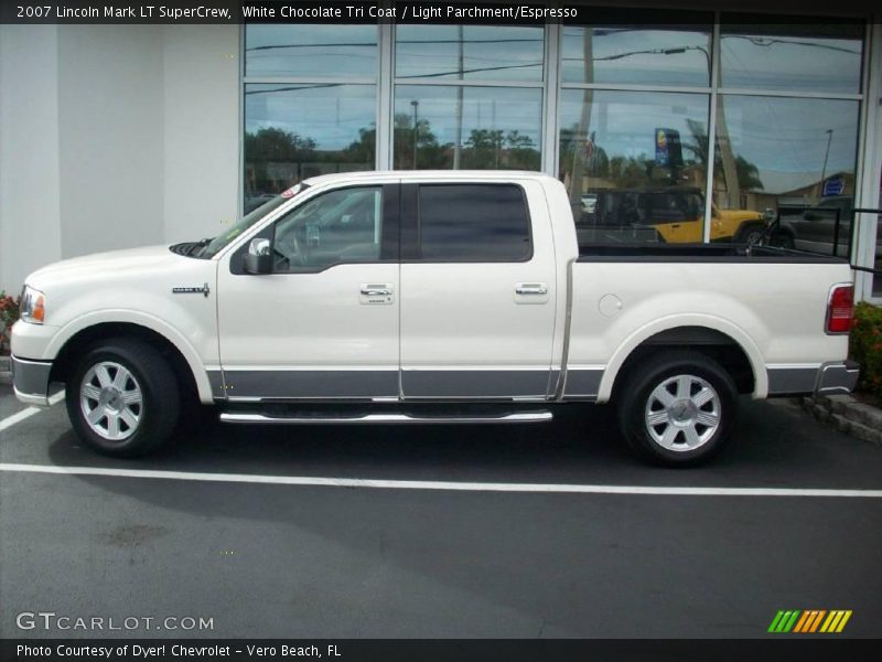 White Chocolate Tri Coat / Light Parchment/Espresso 2007 Lincoln Mark LT SuperCrew