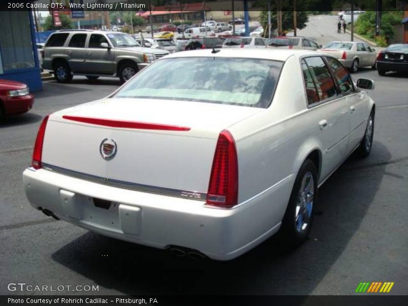 White Lightning / Titanium 2006 Cadillac DTS