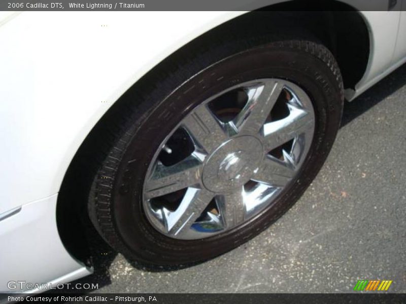 White Lightning / Titanium 2006 Cadillac DTS