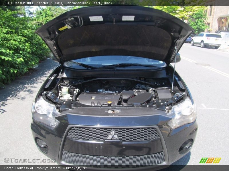 Labrador Black Pearl / Black 2010 Mitsubishi Outlander ES 4WD
