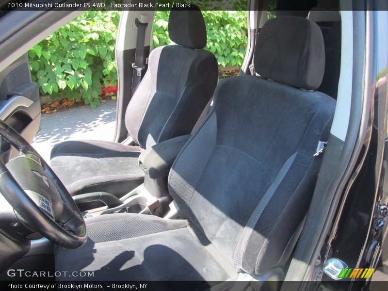 Labrador Black Pearl / Black 2010 Mitsubishi Outlander ES 4WD