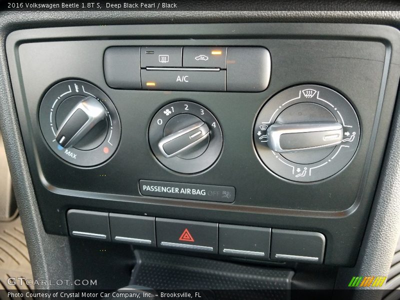 Deep Black Pearl / Black 2016 Volkswagen Beetle 1.8T S