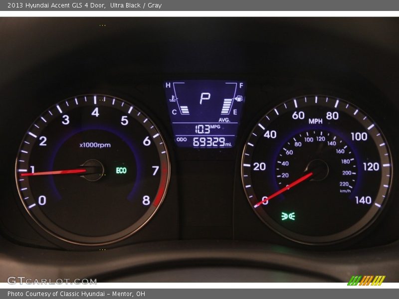 Ultra Black / Gray 2013 Hyundai Accent GLS 4 Door