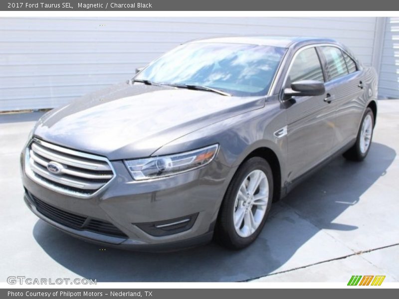 Magnetic / Charcoal Black 2017 Ford Taurus SEL