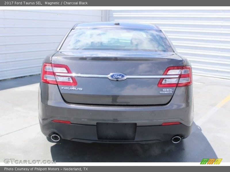 Magnetic / Charcoal Black 2017 Ford Taurus SEL