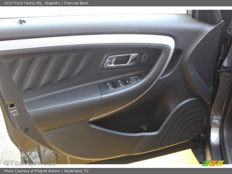 Magnetic / Charcoal Black 2017 Ford Taurus SEL