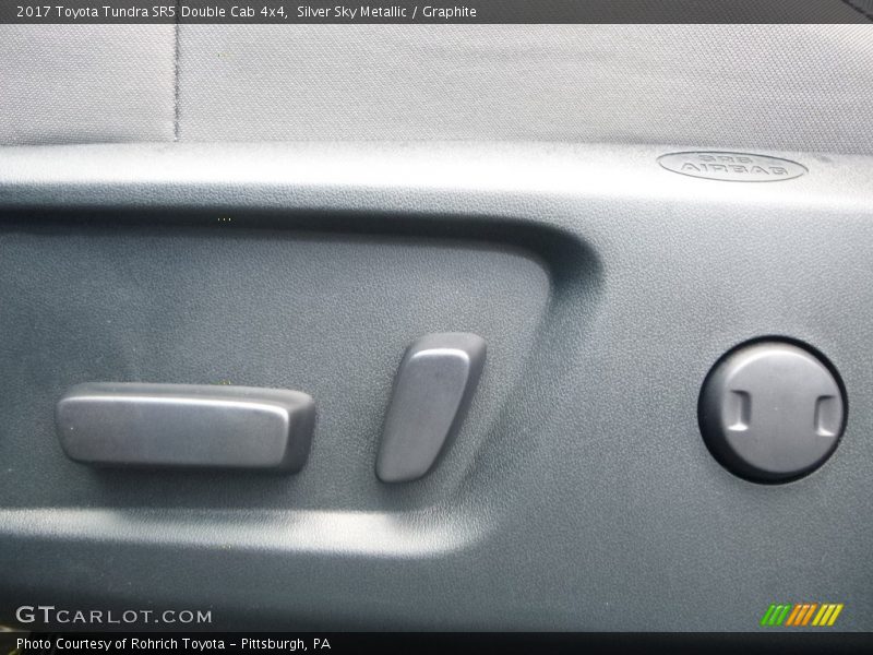 Silver Sky Metallic / Graphite 2017 Toyota Tundra SR5 Double Cab 4x4