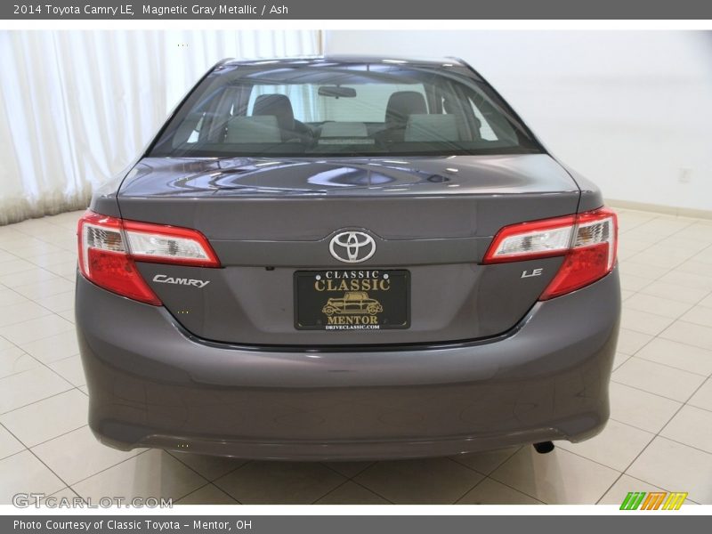 Magnetic Gray Metallic / Ash 2014 Toyota Camry LE