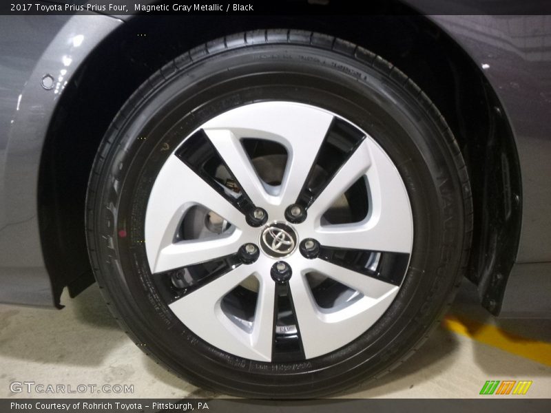 Magnetic Gray Metallic / Black 2017 Toyota Prius Prius Four