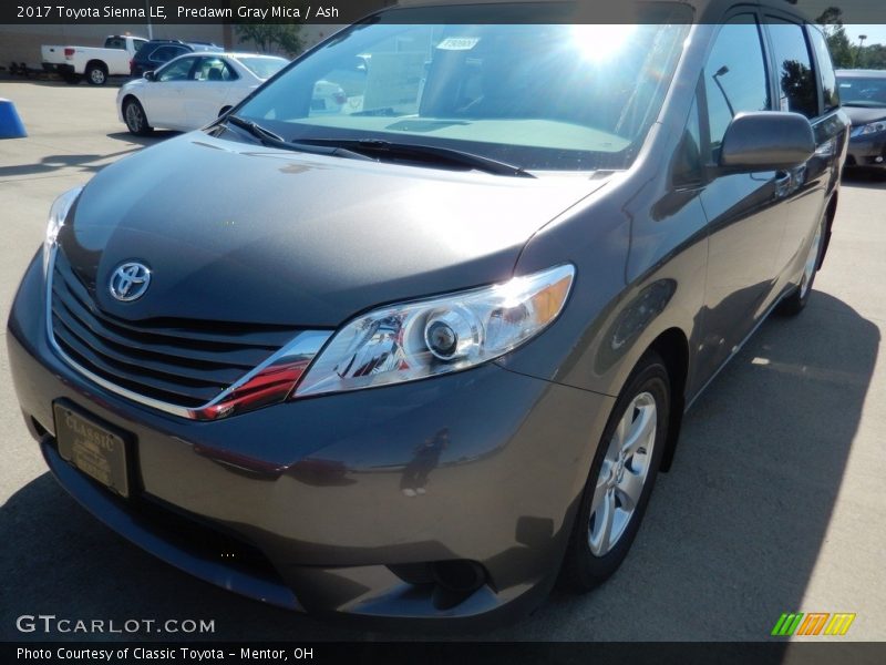 Predawn Gray Mica / Ash 2017 Toyota Sienna LE